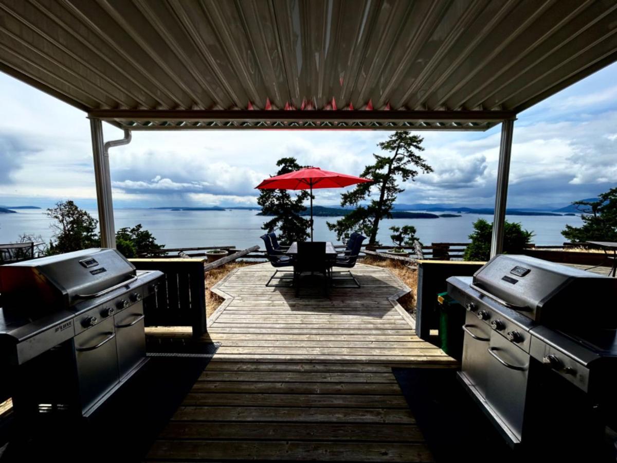 Shangri-La Oceanfront Vacation Home Bedwell Harbour Экстерьер фото